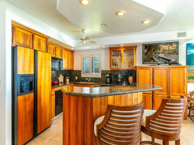 Stunning Maui Island Luxury Two Bedroom Condo Ocean Views